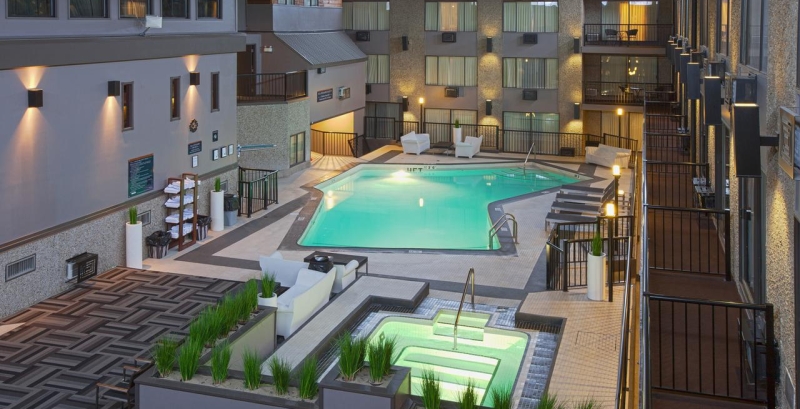 Sandman Hotel & Suites