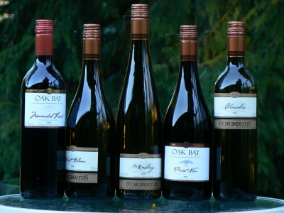 ST. HUBERTUS & OAK BAY ESTATE WINERY